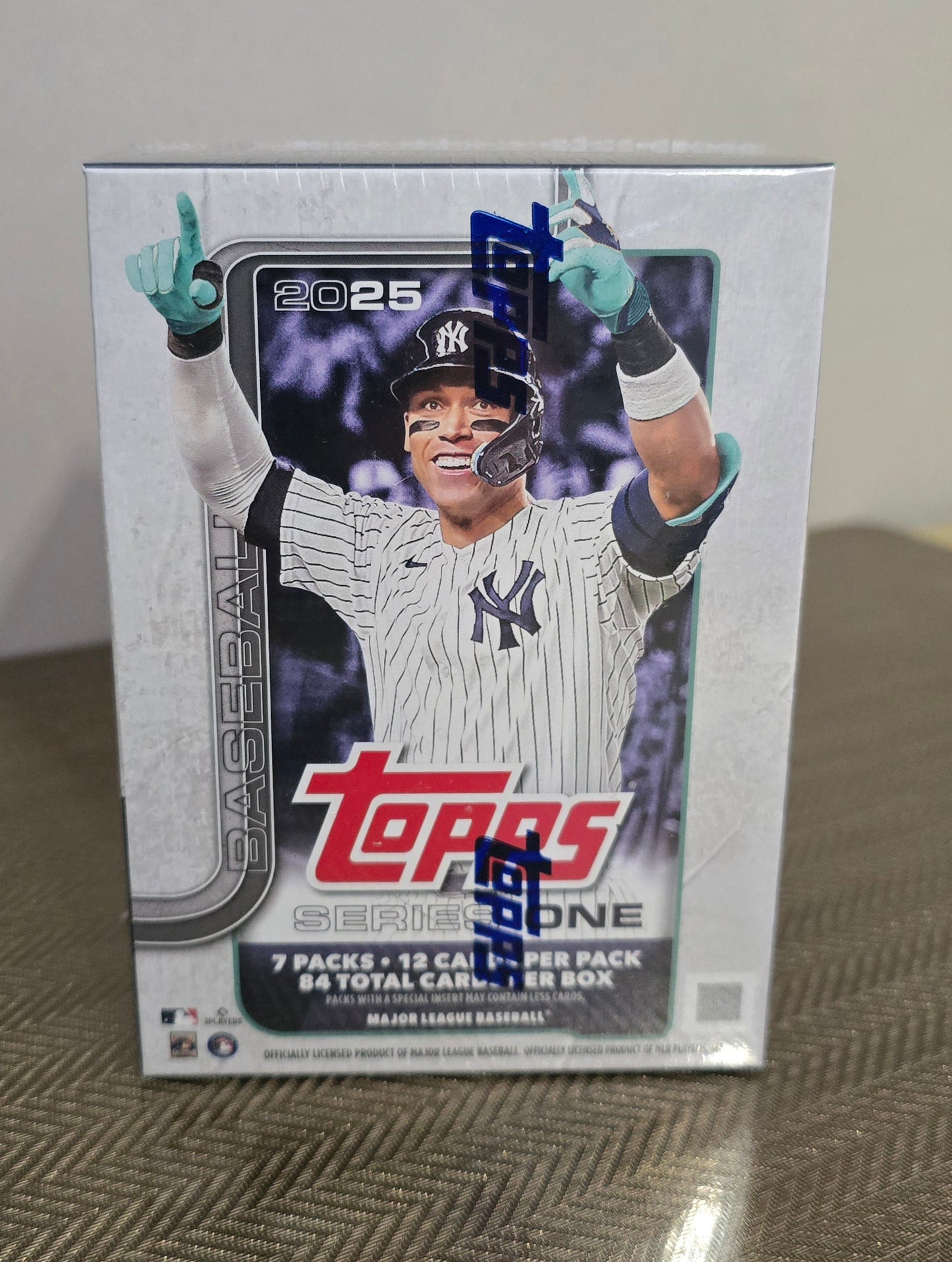 2025 Topps Series 1 Cartes Baseball MLB 7-Pack Blaster Box