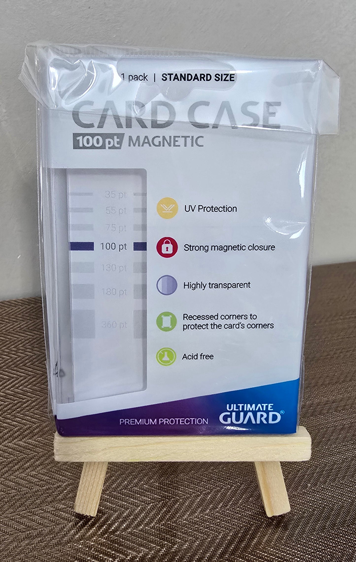 MAGNETIC CARD CASE 100 PT ULTIMATE GUARD