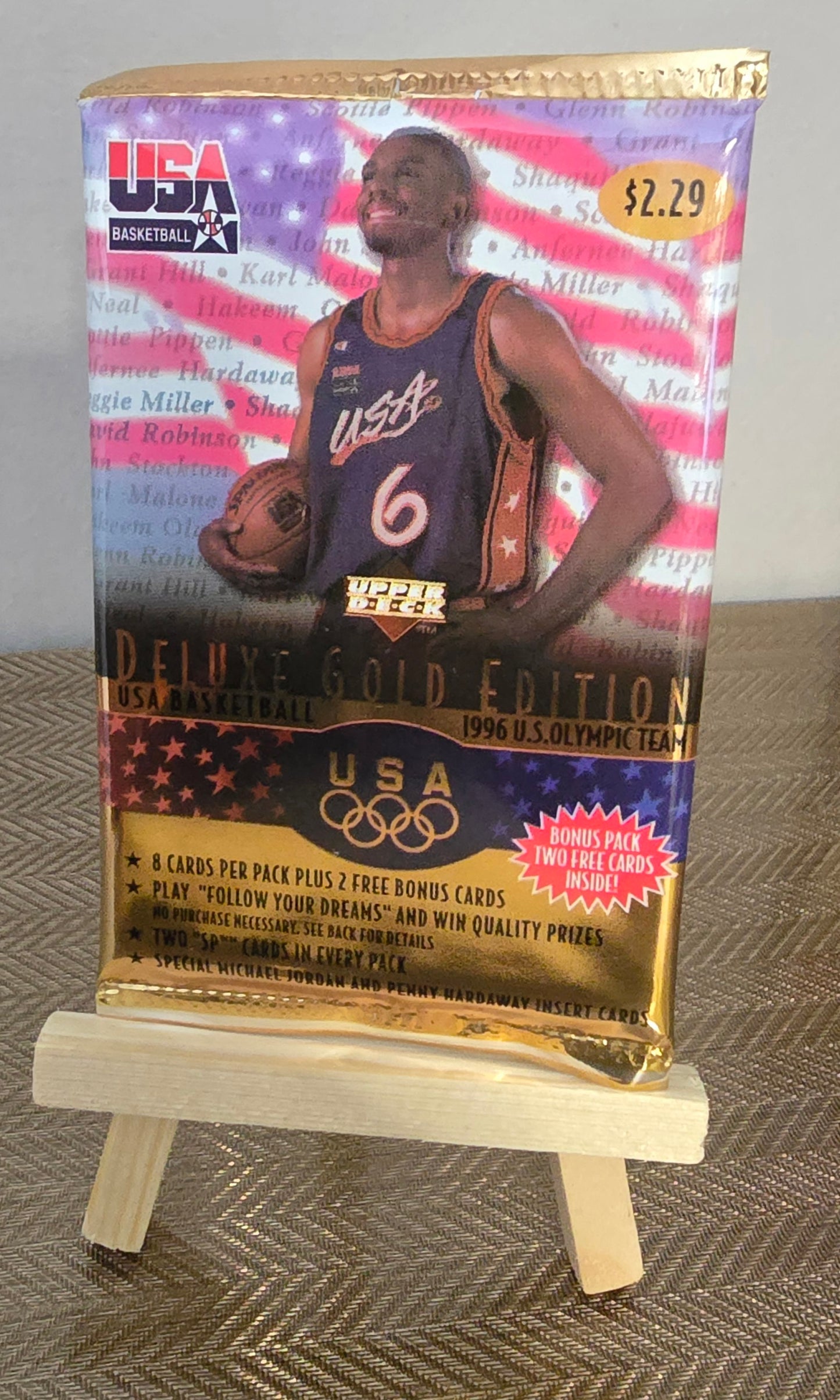 1996-97 Upper Deck Deluxe Gold Edition Olympics USA Cartes Basketball NBA Retail Pack
