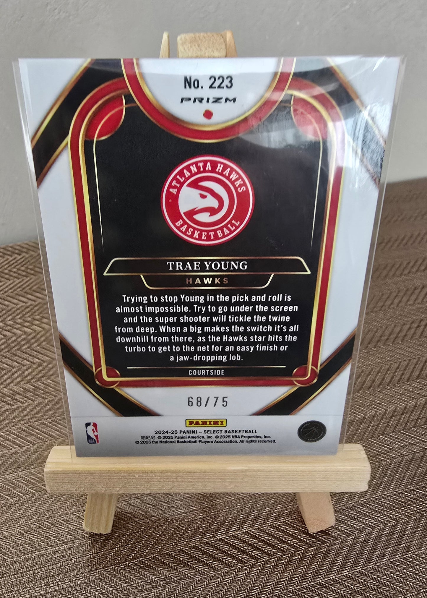 Carte numérotée collection sport Basketball NBA TRAE YOUNG