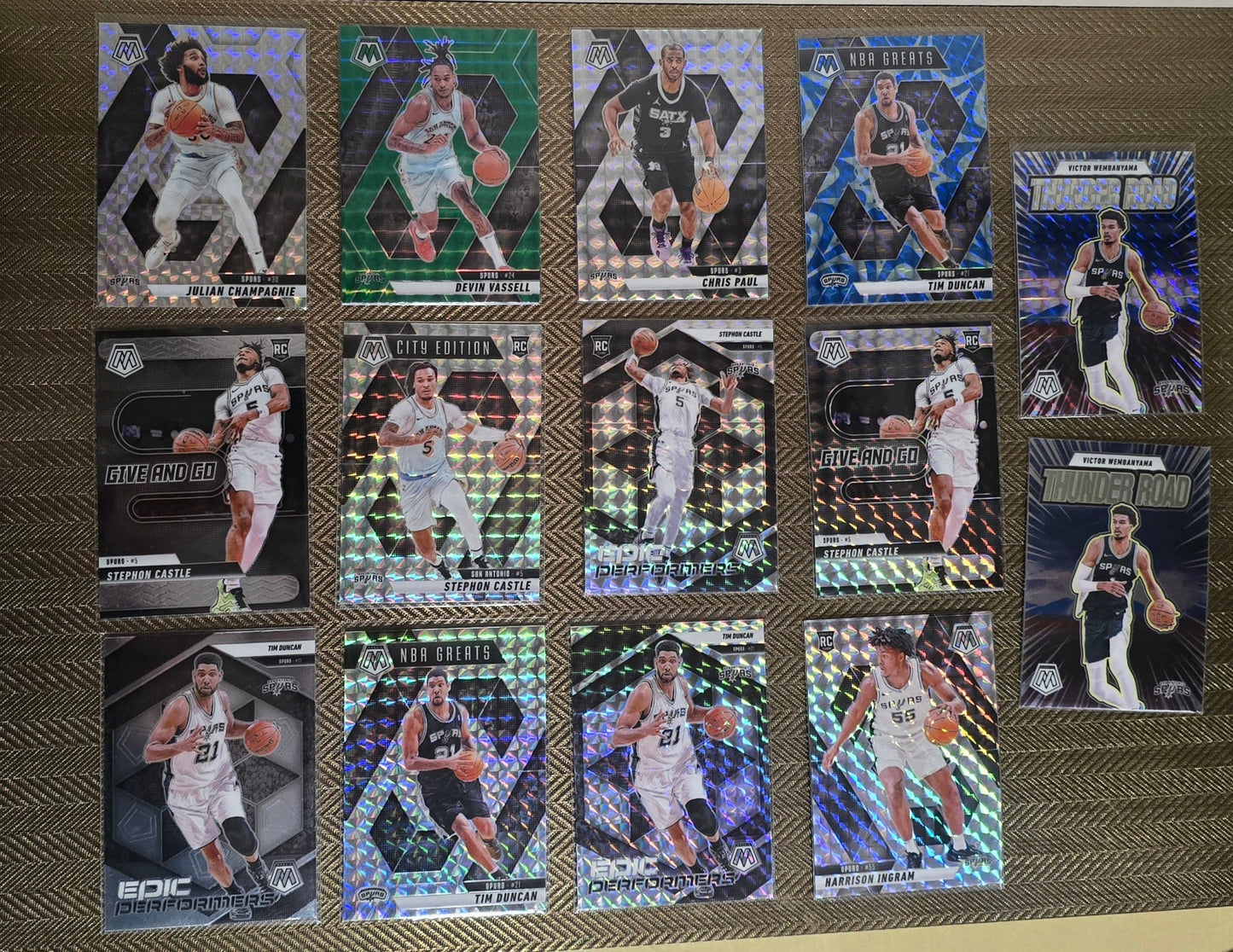 Lot 14 Cartes collection sport Basketball NBA Equipe SPURS Panini