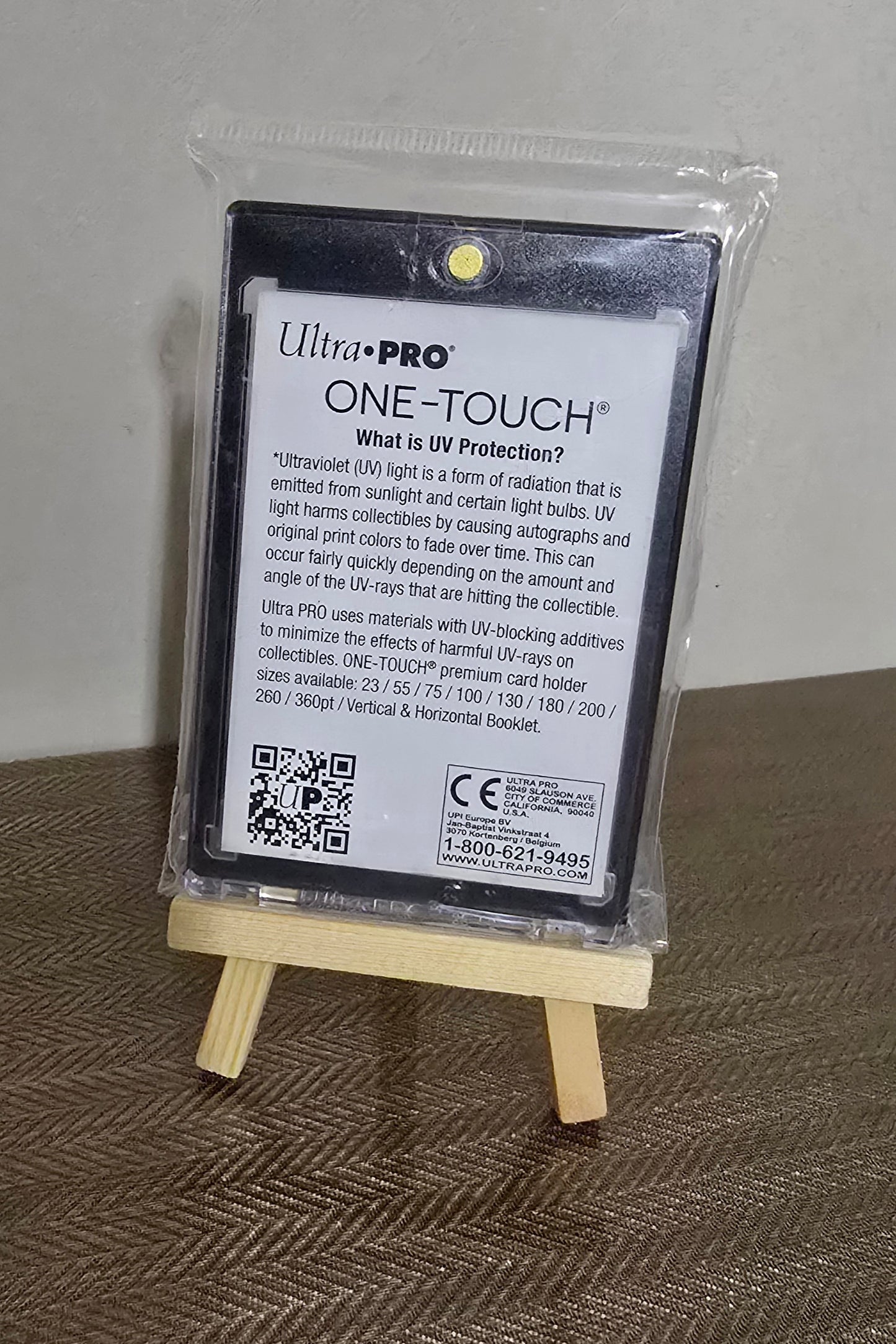 ONE-TOUCH Magnetic Holder Black Border 35PT UV - Ultra Pro