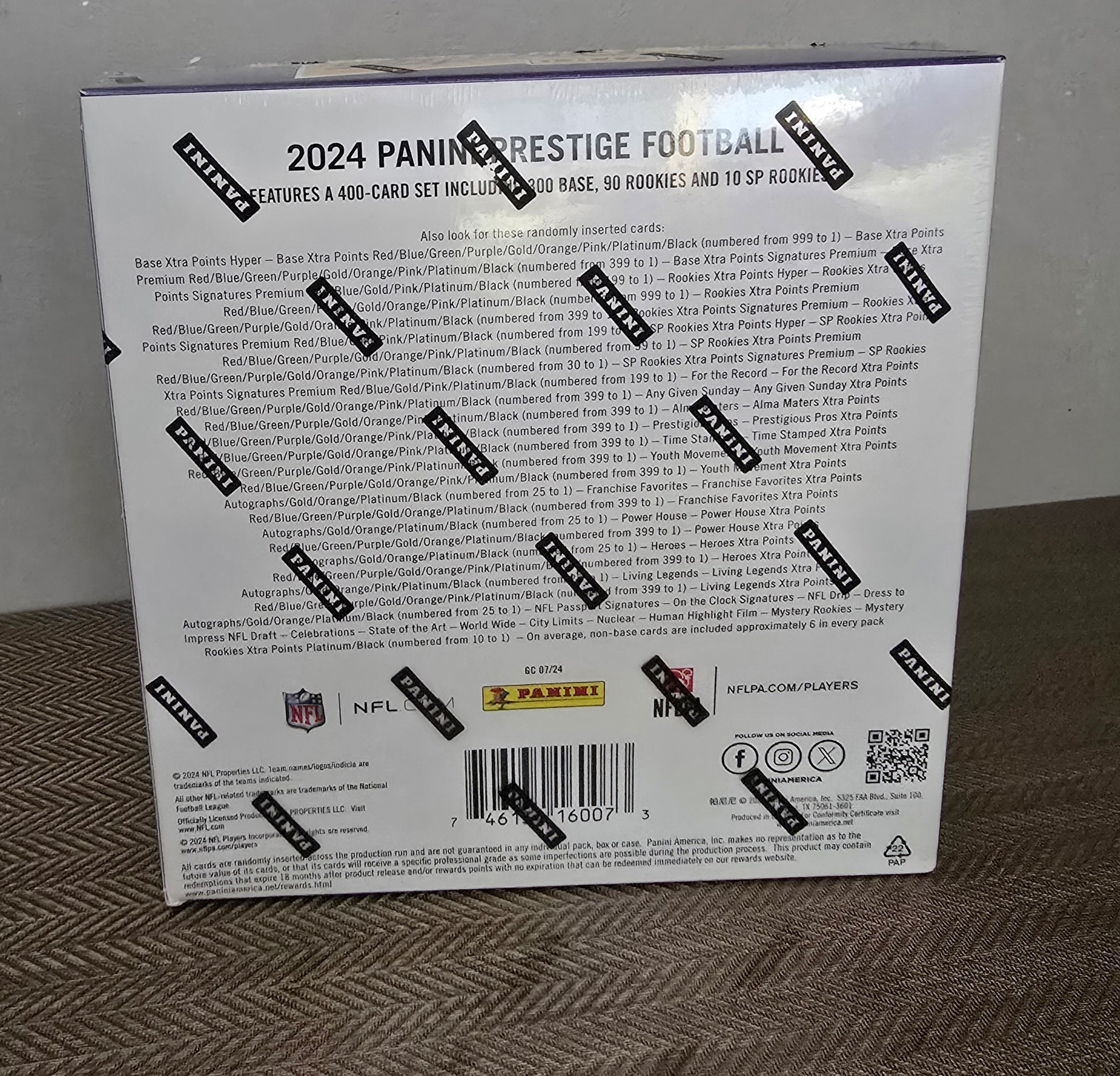 2024 Panini Prestige Cartes Football NFL Méga Box (Hyper Parallels)