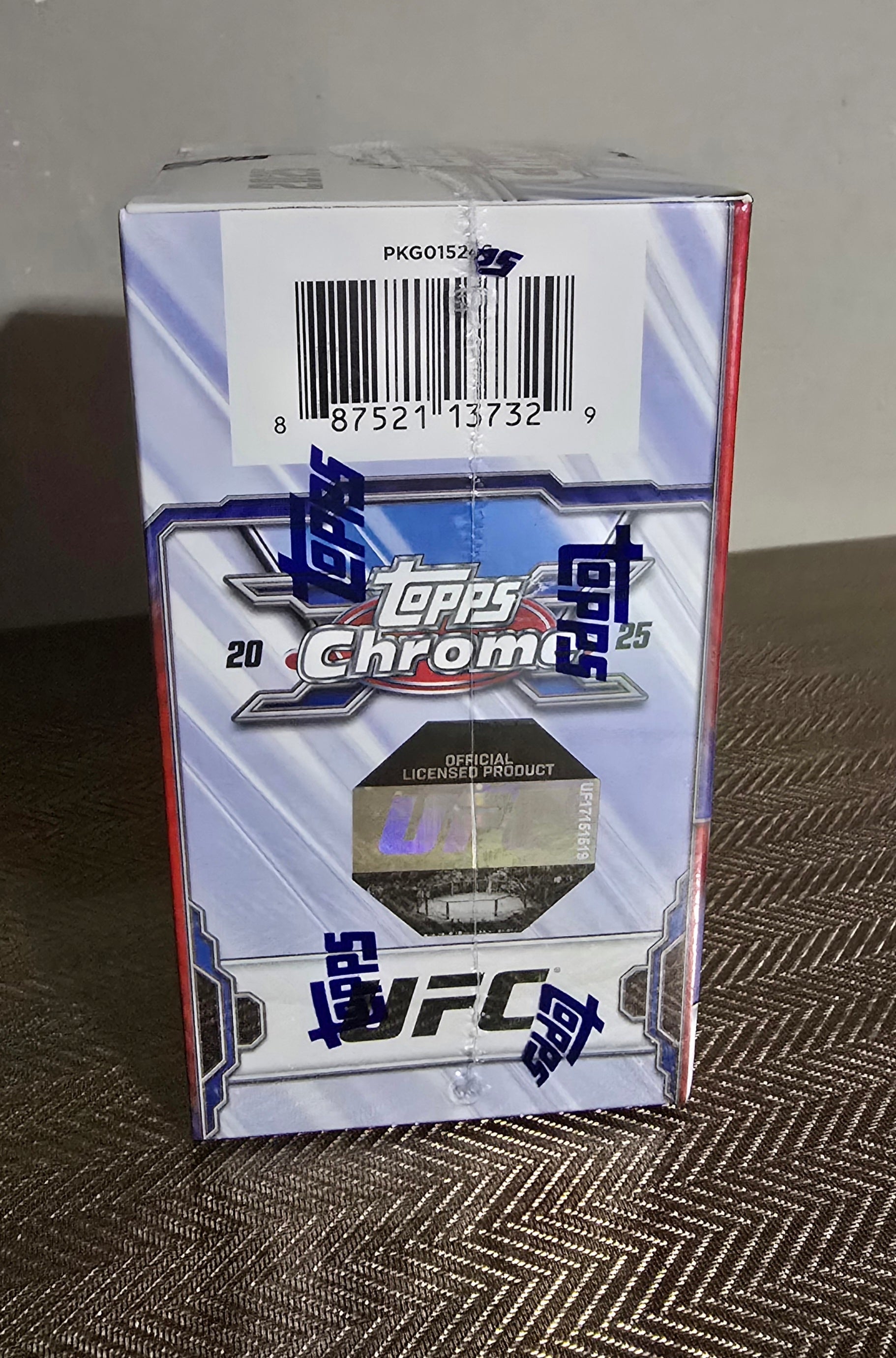 2025 Topps Chrome Cartes UFC Blaster Box