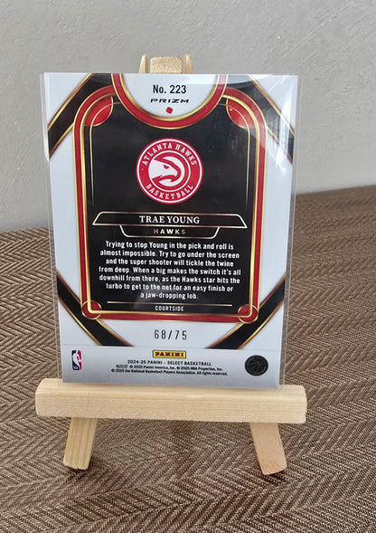 Carte numérotée collection sport Basketball NBA TRAE YOUNG