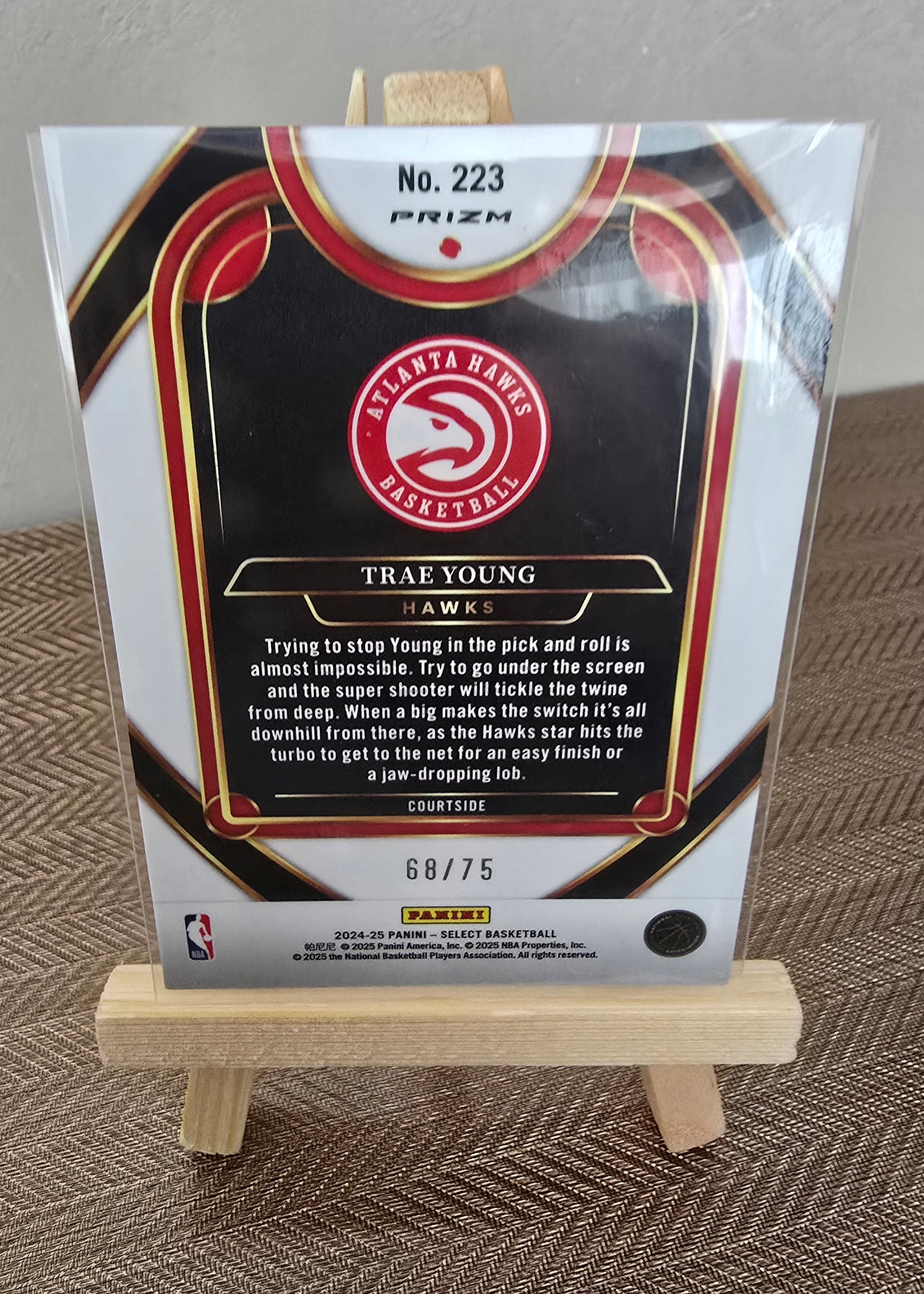 Carte numérotée collection sport Basketball NBA TRAE YOUNG