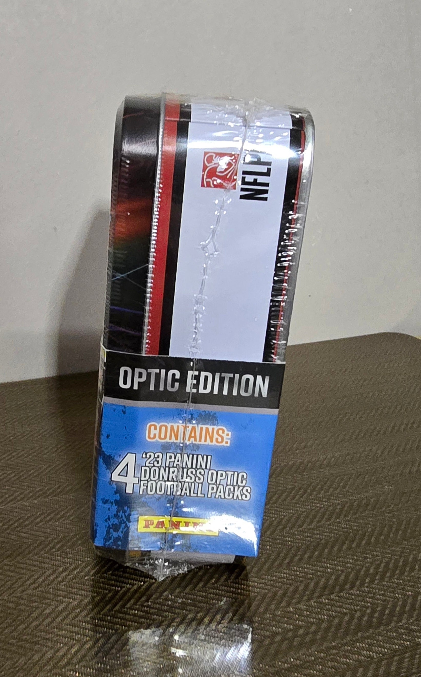 2024 NFL Patrick Mahomes II Champion Cartes Football US Collection Optic Edition MJH Collector Tin MJ HOLDING