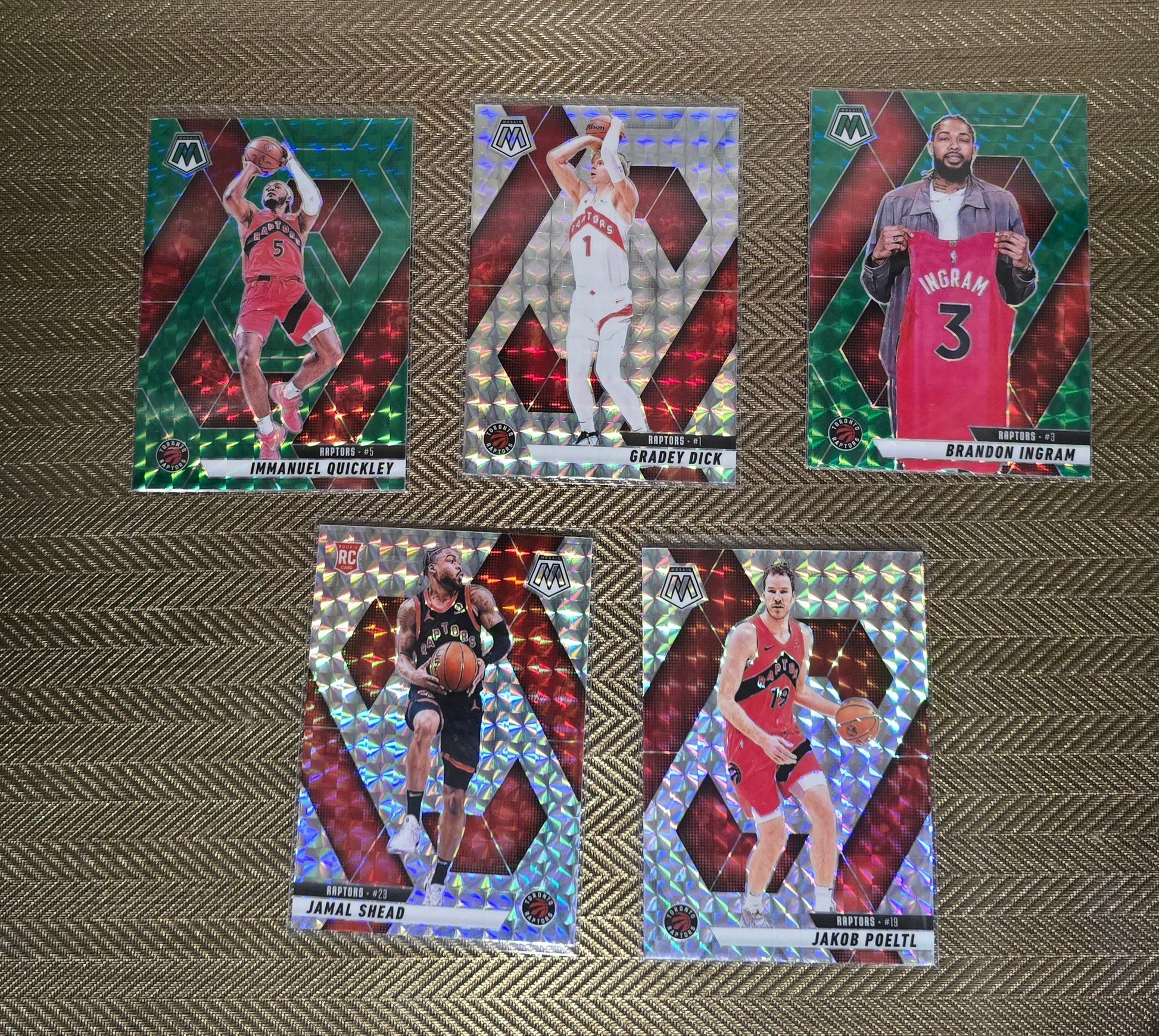Lot 5 Cartes collection sport Basketball NBA Equipe RAPTORS Panini