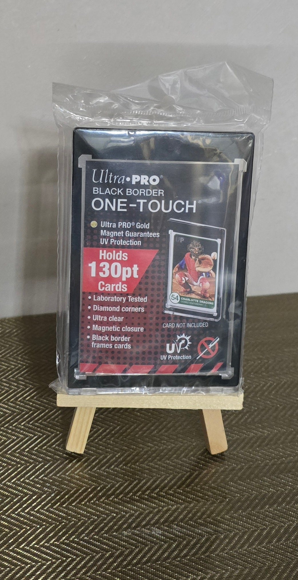 ONE-TOUCH Magnetic Holder 130PT UV Black Border - Ultra Pro
