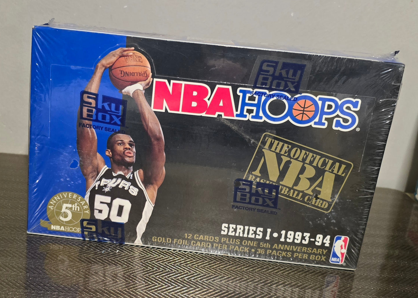 1993-94 Skybox Hoops Series 1 Cartes Basketball NBA Pack