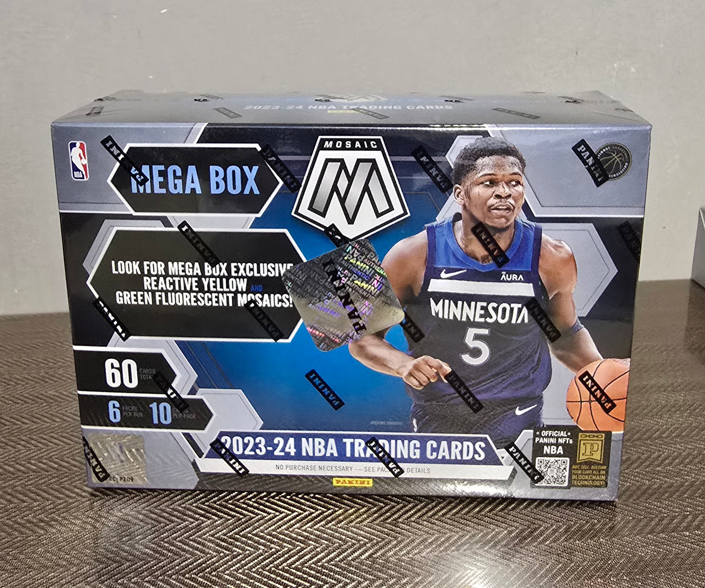 2023-24 Panini Mosaic Cartes Basketball NBA Méga Box (Yellow & Green Parallels)