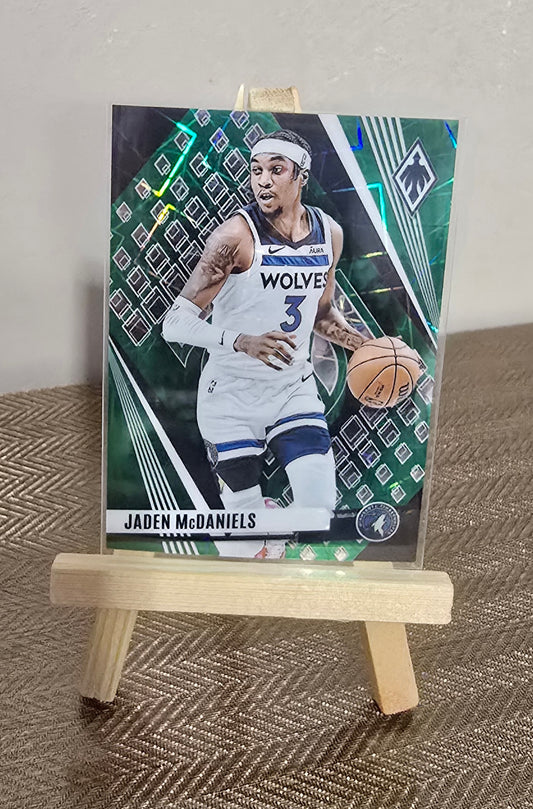 Carte numérotée # 007/175 collection sport Basketball NBA JADEN McDANIELS