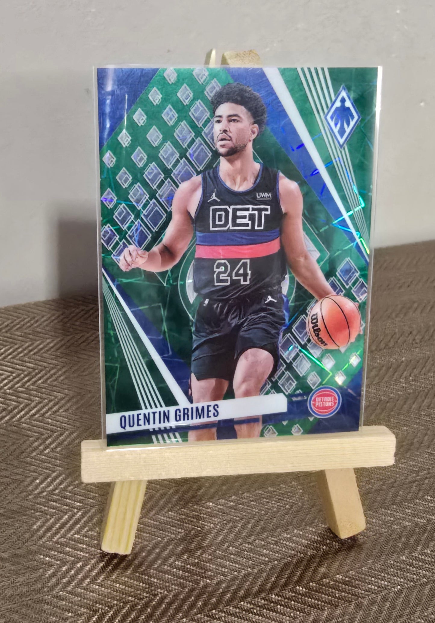 Carte numérotée # 075/175 collection sport Basketball NBA QUENTIN GRIMES