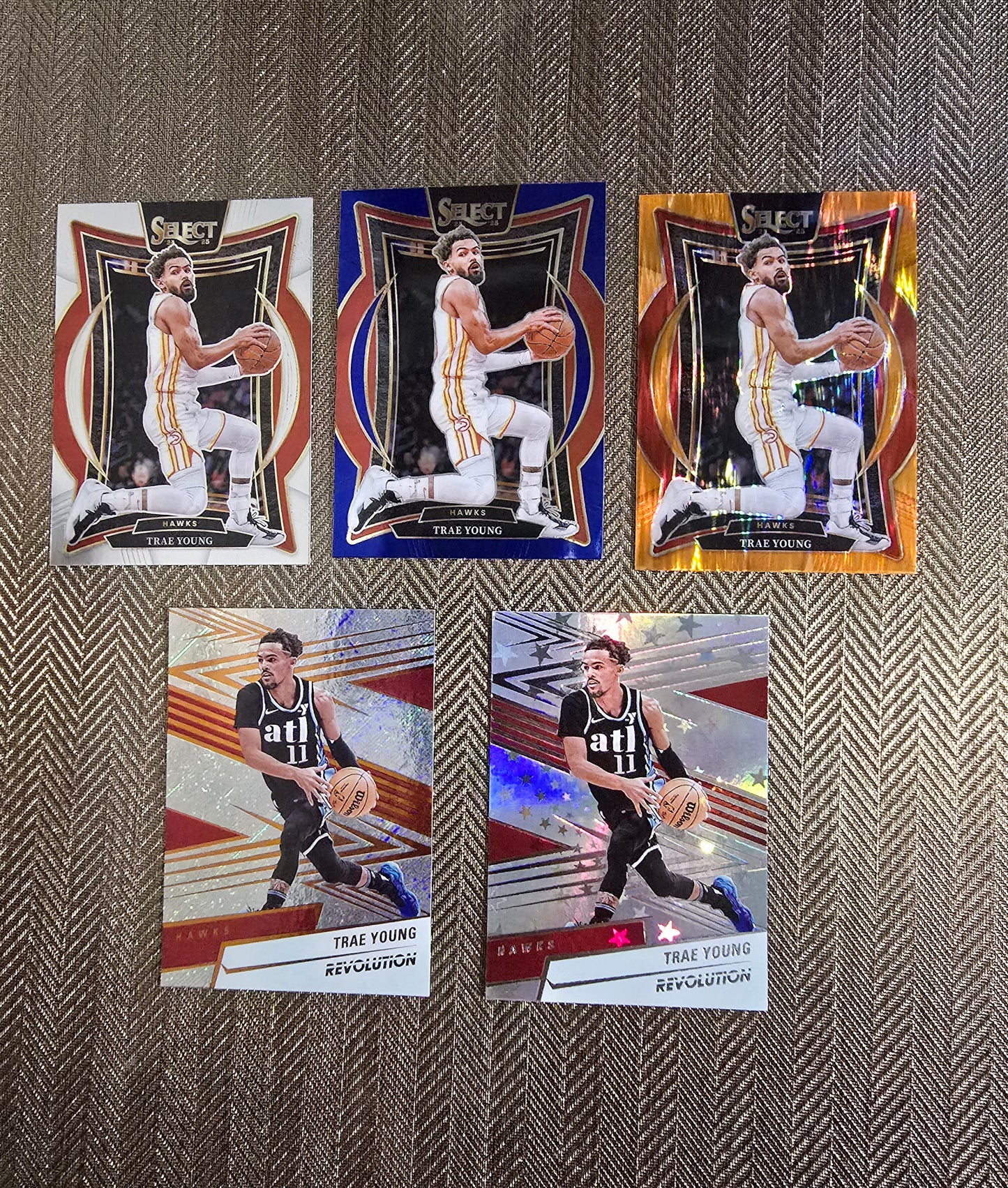 Lot 5 Cartes collection sport Basketball NBA TRAE YOUNG