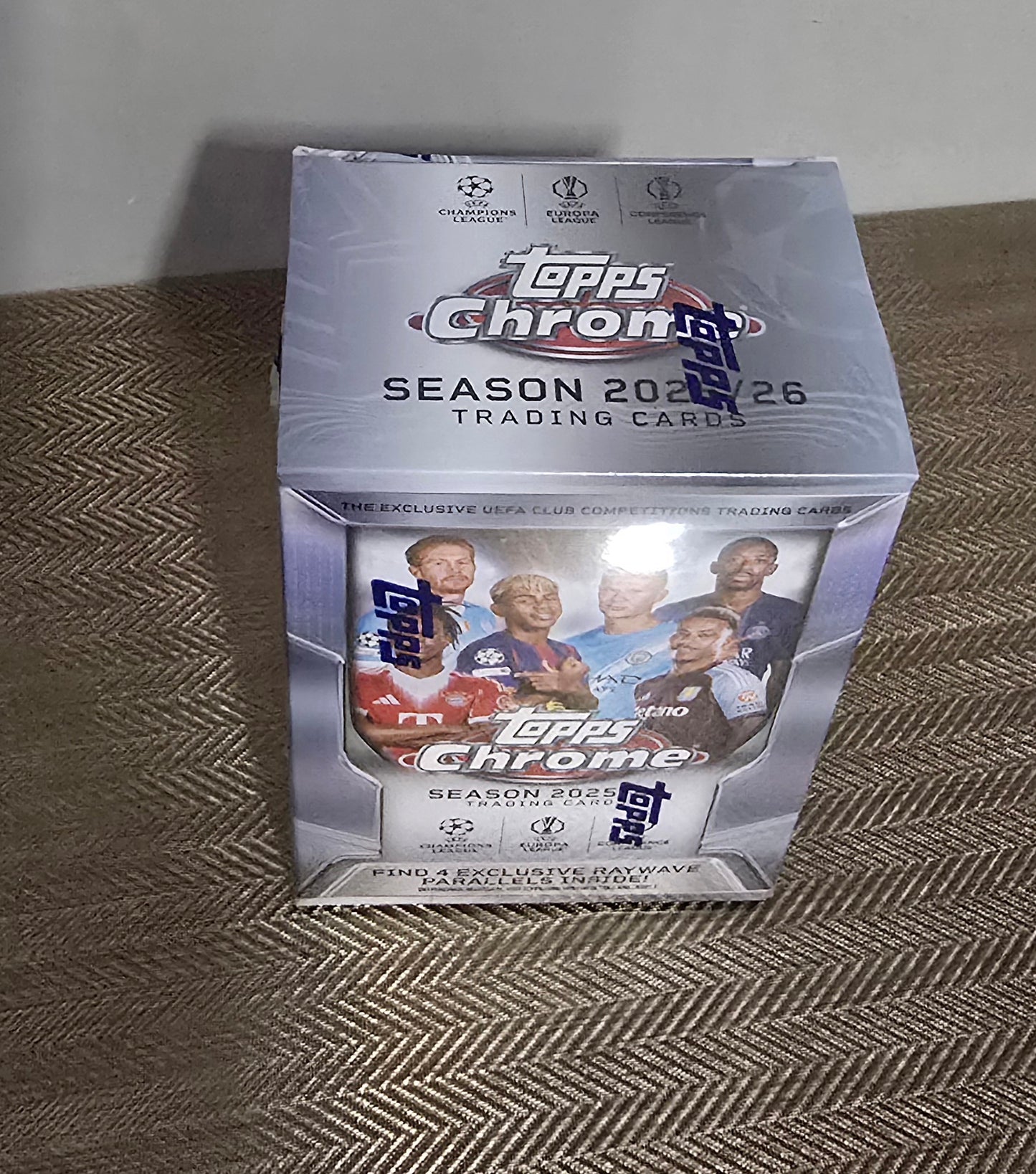 2025-26 Topps Chrome UEFA Club Competitions Cartes Foot Soccer Blaster Box