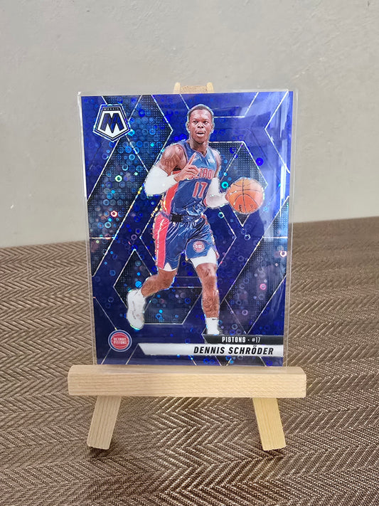 Carte numérotée # 26/85 collection sport Basketball NBA DENNIS SCHRODER
