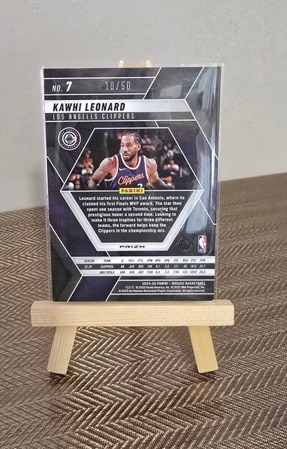 Carte numérotée # 18/50 collection sport Basketball NBA KAWHI LEONARD