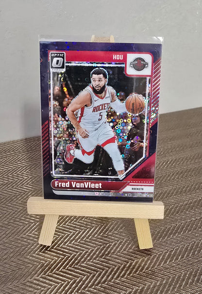 Carte numérotée # 52/99 collection sport Basketball NBA FRED VanVLEET