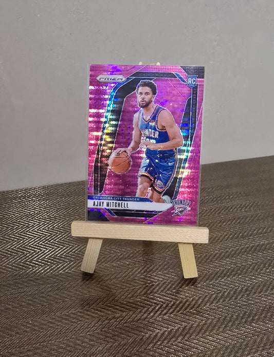 Carte numérotée #25/42 collection sport Basketball NBA AJAY MITCHELL