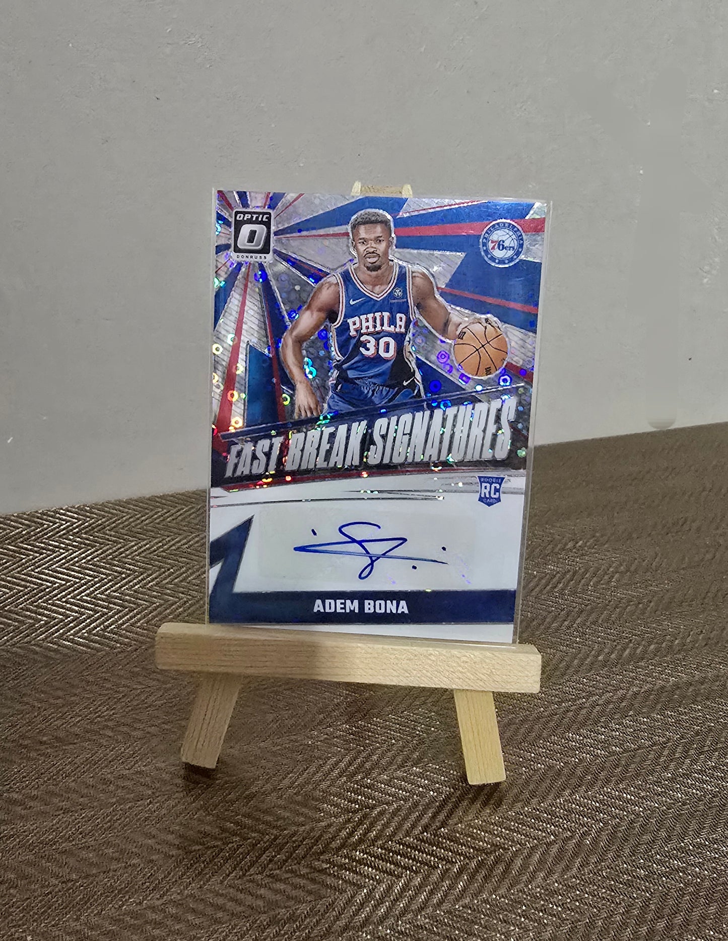 Carte Autographe collection sport Basketball NBA ADEM BONA