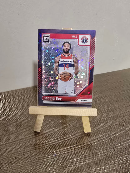 Carte numérotée #66/86 collection sport Basketball NBA SADDIQ BEY