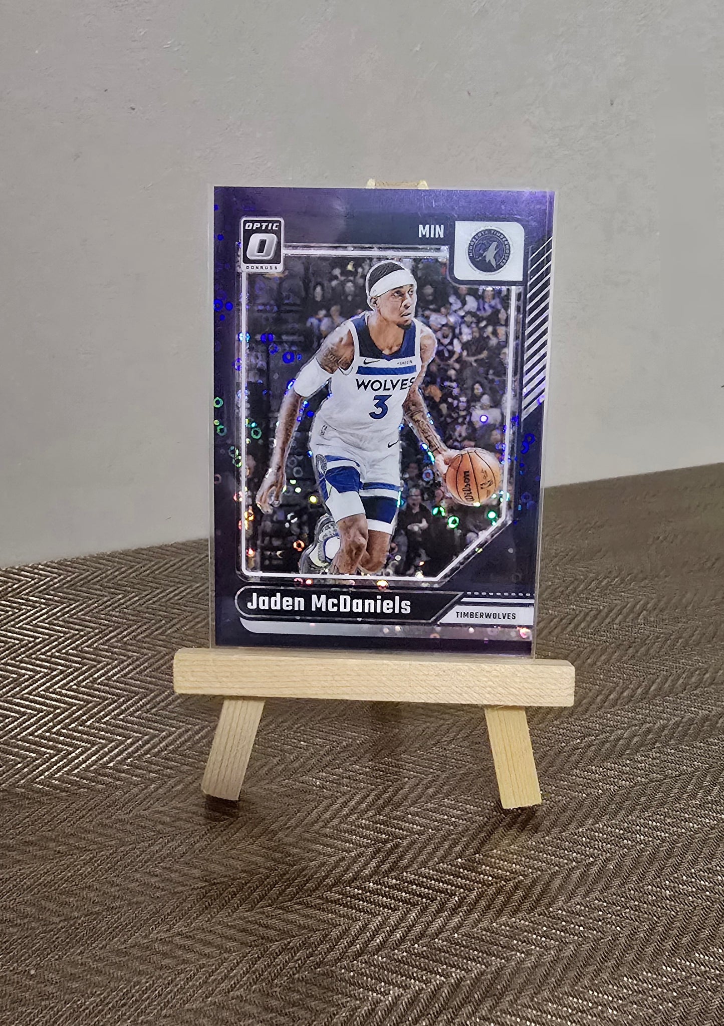 Carte numérotée #12/99 collection sport Basketball NBA JADEN McDANIELS