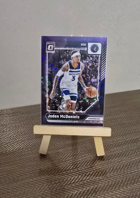 Carte numérotée #12/99 collection sport Basketball NBA JADEN McDANIELS