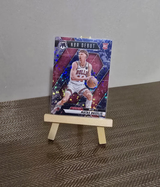 Carte numérotée #31/35 collection sport Basketball NBA SHAI MATAS BUZELIS