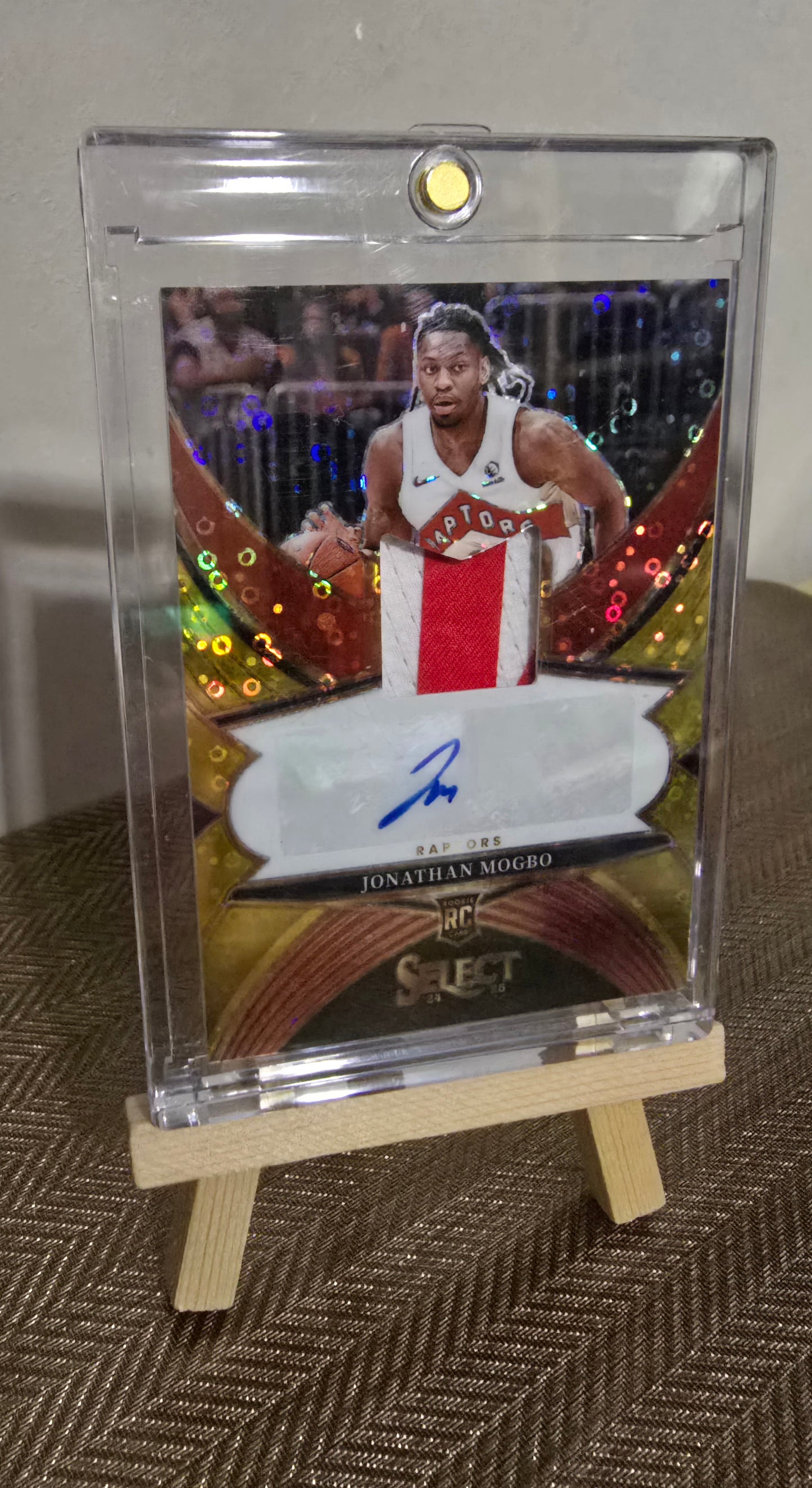 Carte Auto-Patch numérotée #10/10 collection sport Basketball NBA JONATHAN MOGBO
