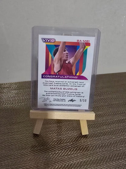 Carte Autographe numérotée #9/50 collection sport Basketball NBA MATAS BUZELIS