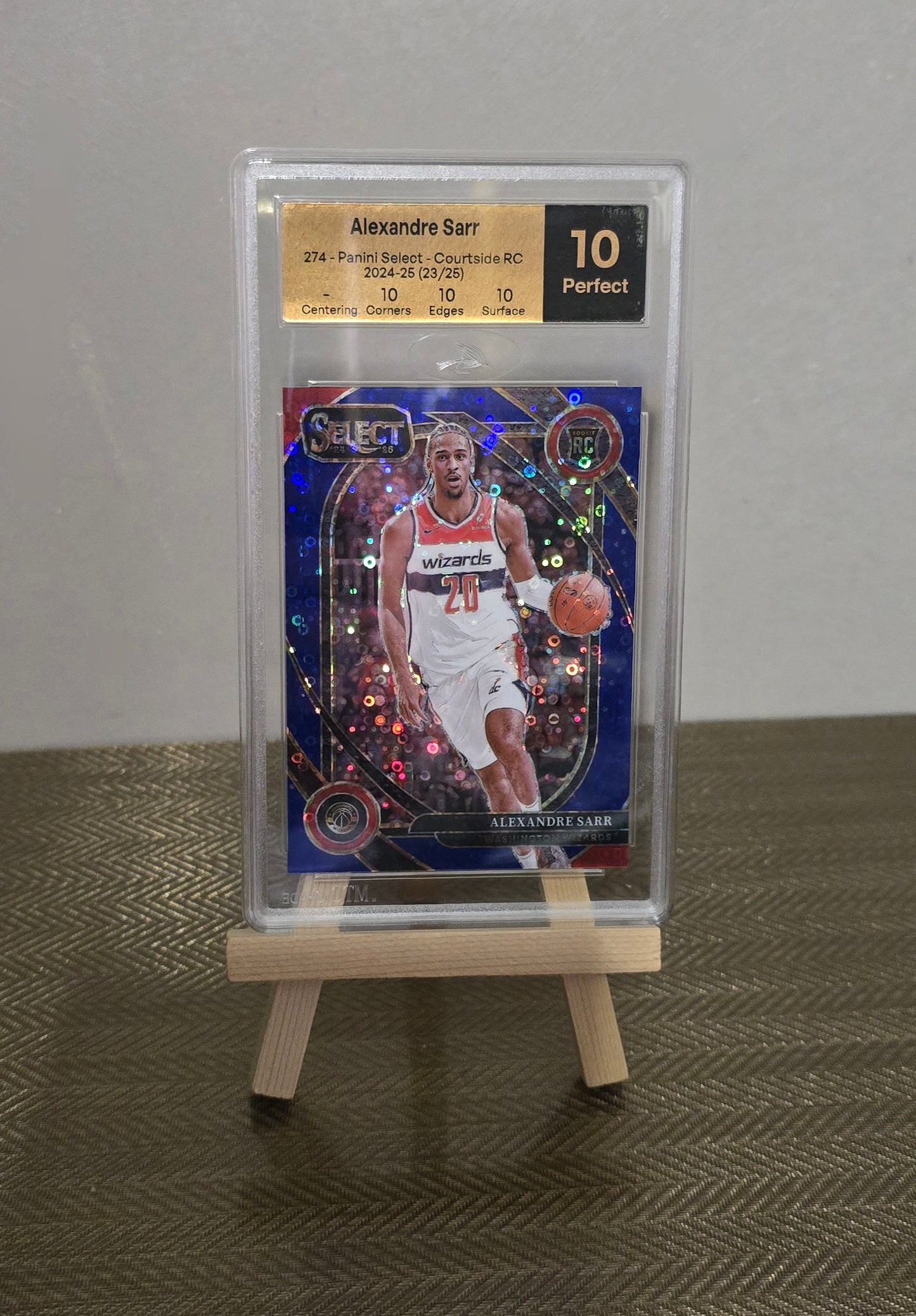Carte Gradée MTG GRADE 10 - numérotée #23/25 collection sport Basketball NBA ALEXANDRE SARR