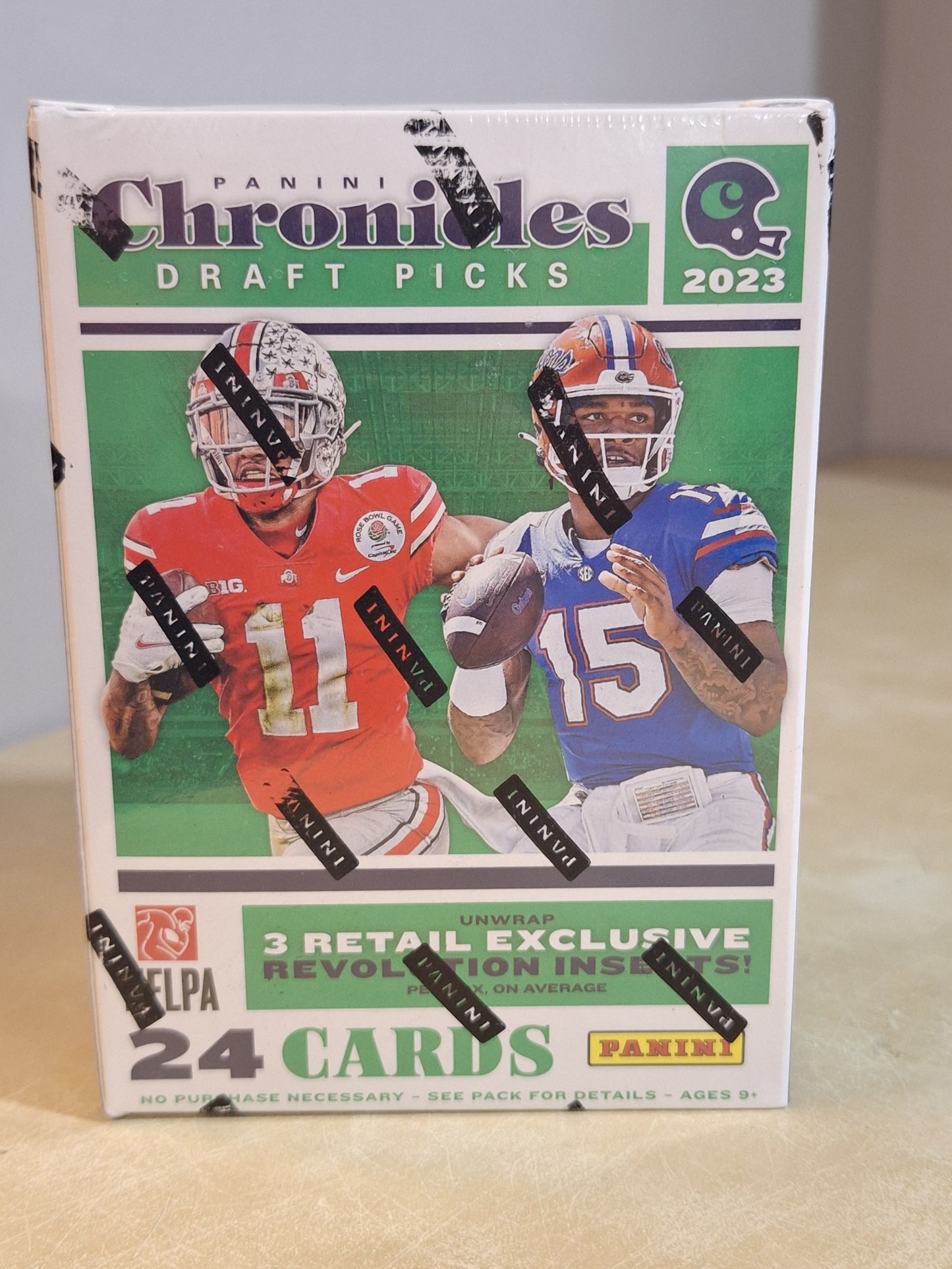 2023 Panini Chronicles Draft Cartes Football US Blaster Box ( Révolution Inserts )