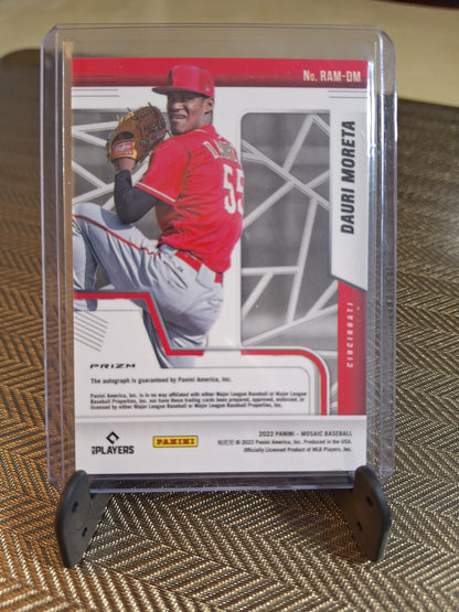 Carte collection baseball autographe DAURI MORETA #Panini Mosaïc 2022