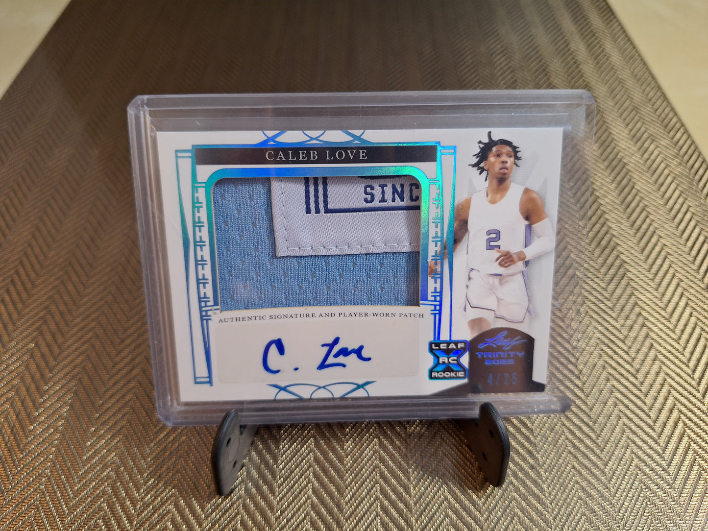 Carte collection Basketball Auto Patch CALEB LOVE #Leaf Trinity 2023 4/25